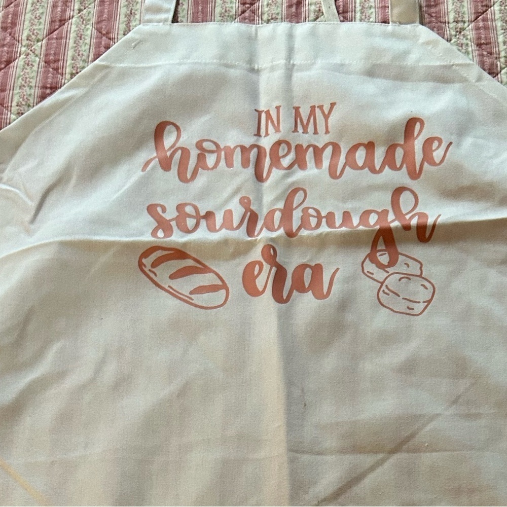 White apron- In My homemade sourdough era! - great for the bread maker- new!